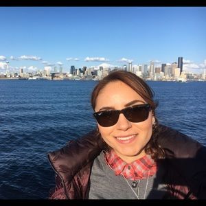 Meet your Posher, Mayte